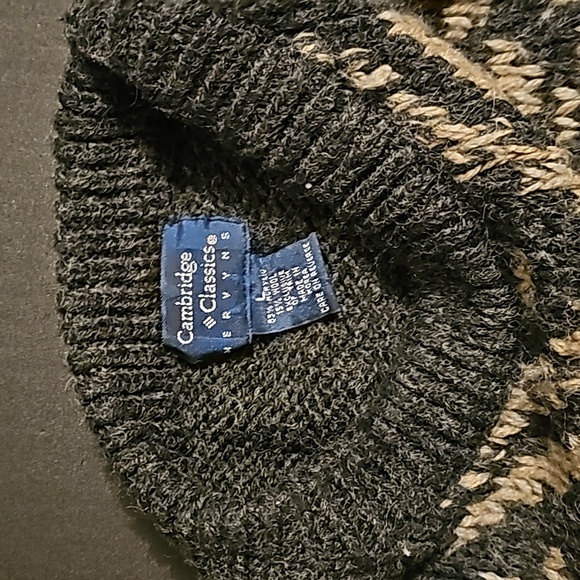 Men's Large vintage sweater. - Picture 3 of 4